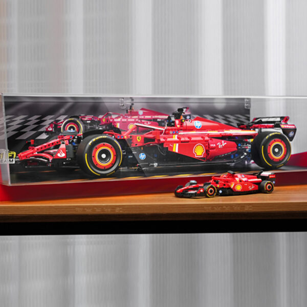 Transparante acrylvitrine, Lego 42207 Racewagenmodel Stofkap (alleen vitrine) (achtergrond)